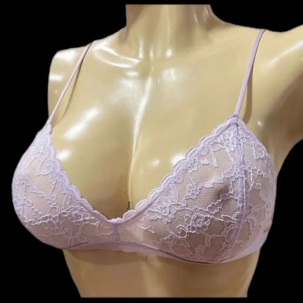 Victoria’s Secret Sexy Strappy back Unlined Bralette Purple Large
